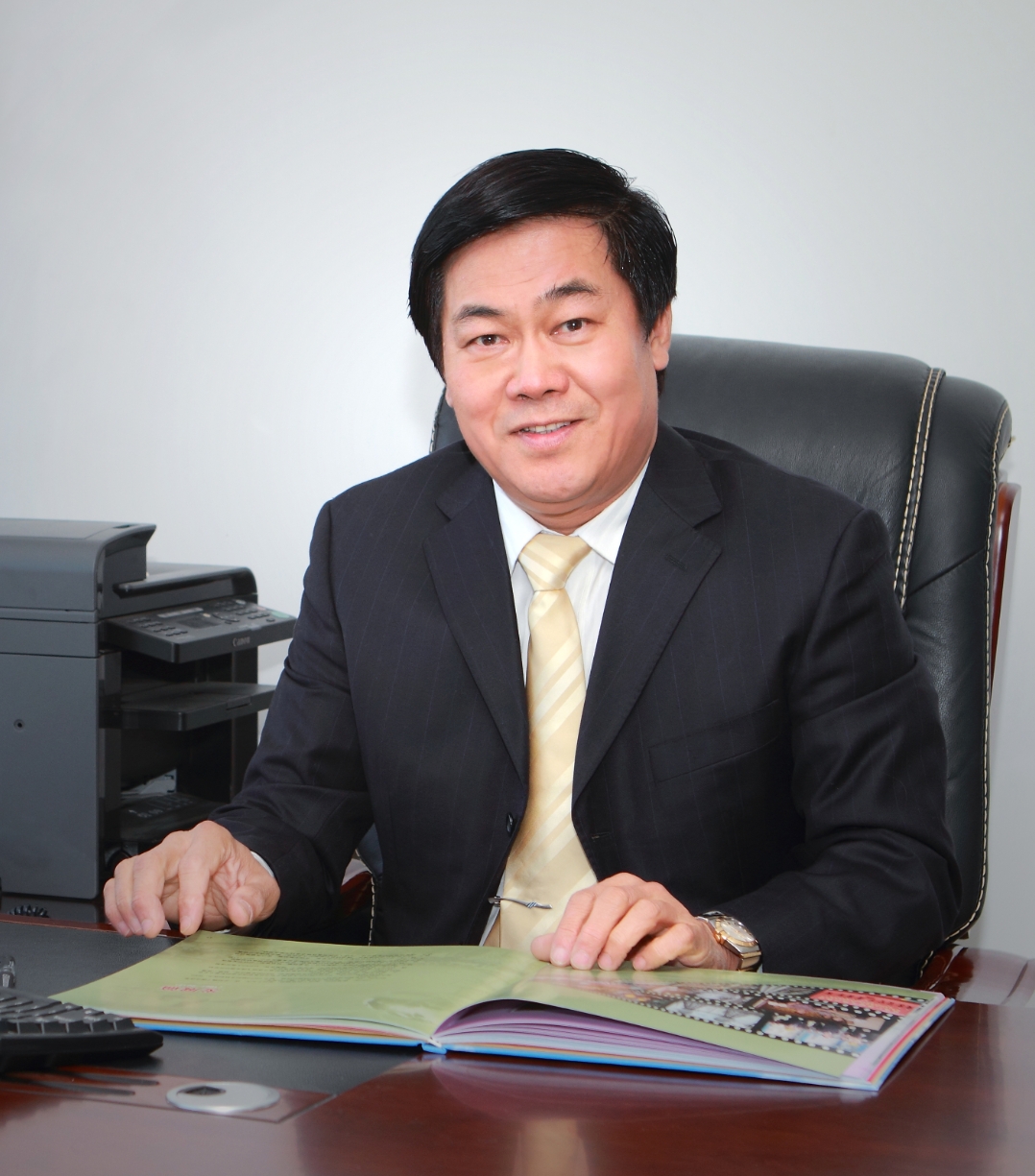 Mr. Dong Shulin,Chairman 